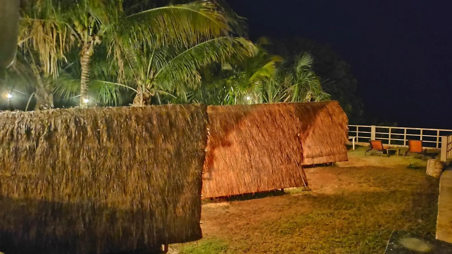 Hotel a capsule Hotel Asana Glamping Bacalar